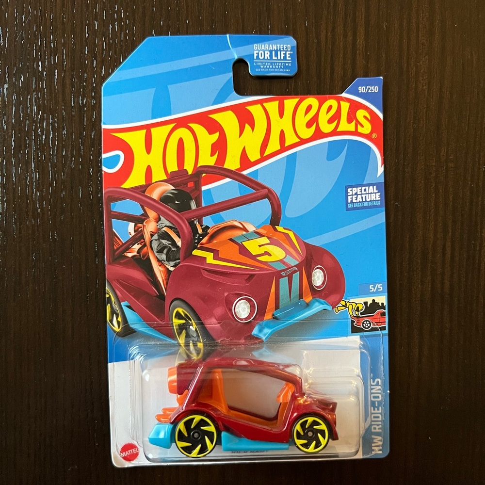 Hot Wheels Ride-ons  Red Orange Blue and Yellow Kick Kart 90/250